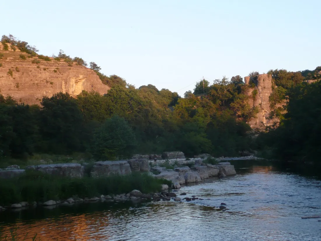 les-platanes-rosieres-ardeche-vdqgj