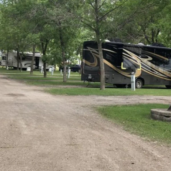 grand-forks-campground-grand-forks-zmysb