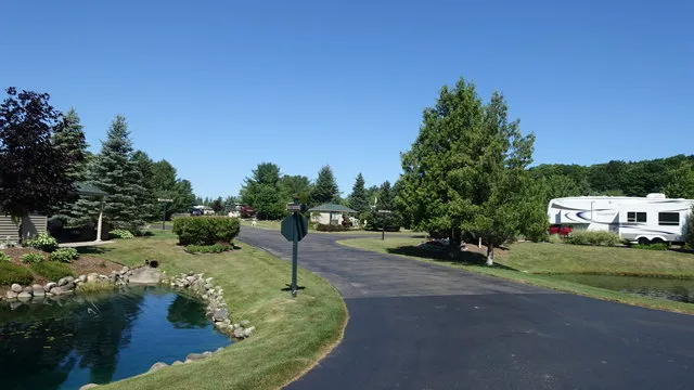 traverse-bay-rv-resort-williamsburg-eojlc