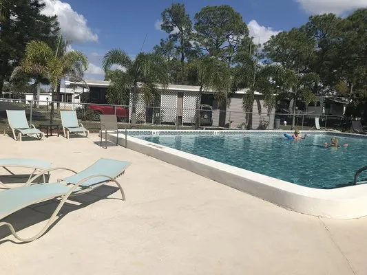 swan-lake-village-rv-resort-north-fort-myers-qlarz