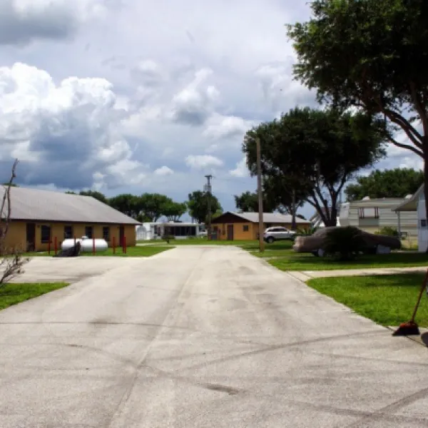 lelynn-rv-resort-polk-city-lqloc