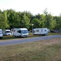 camping-au-fil-de-leau-saintes-bzv7r