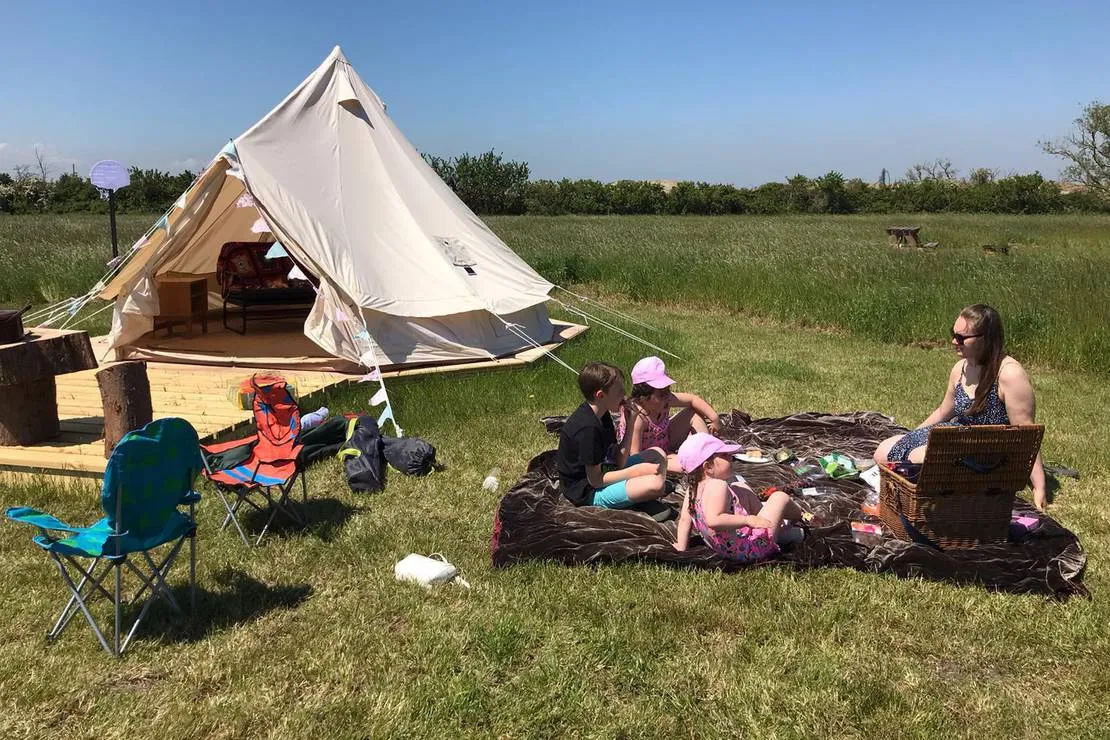 thamesview-camping-east-tilbury-village-essex-q0gyj