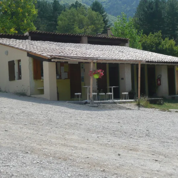 le-pre-des-arbres-montbrun-les-bains-ggbbm