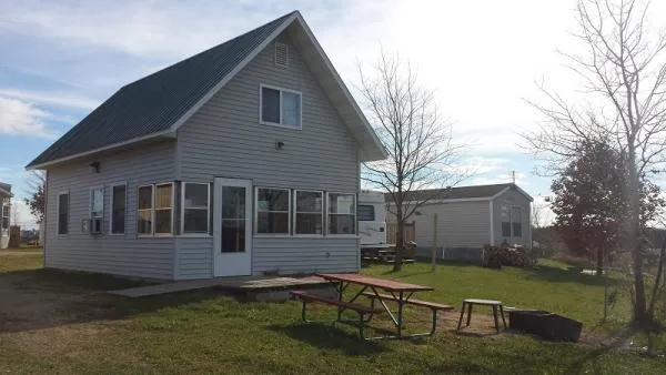 whitetail-bluff-camp-resort-cassville-3pqob