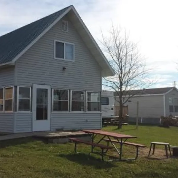 whitetail-bluff-camp-resort-cassville-3pqob