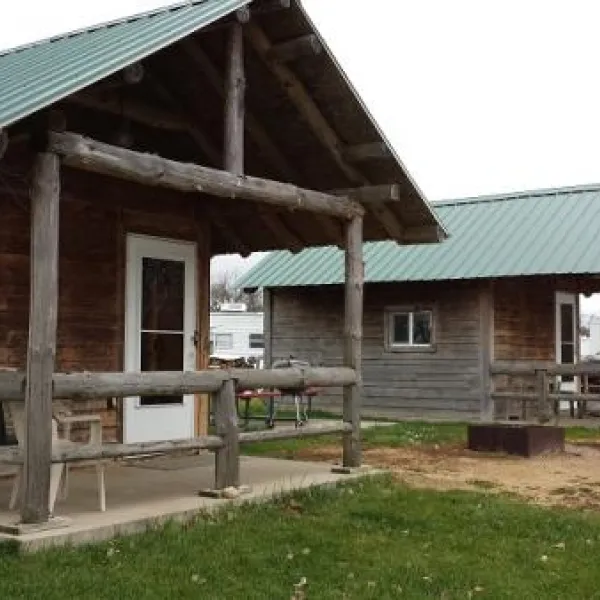 whitetail-bluff-camp-resort-cassville-9hvso