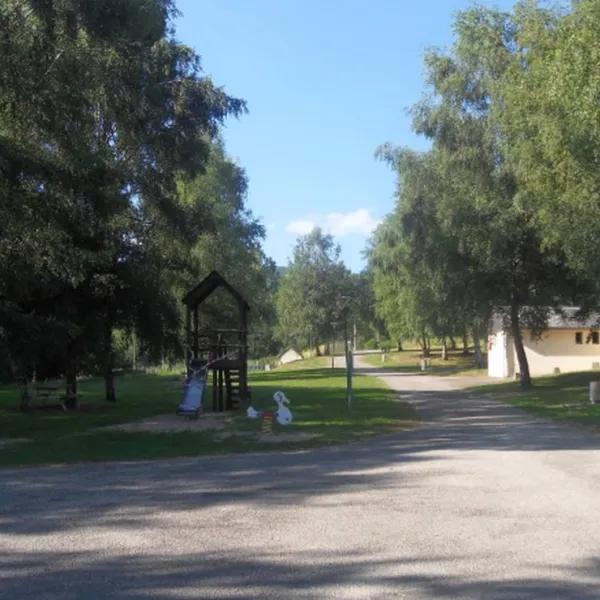 camping-municipal-villapourcon-villapourcon-d6uha