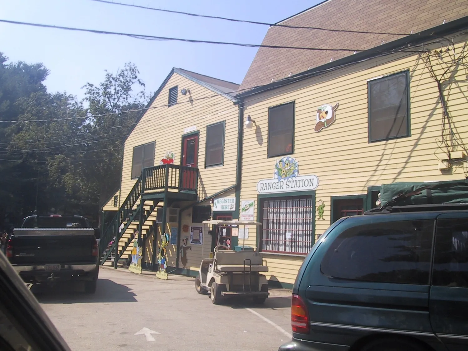 yogi-bears-sturbridge-jellystone-park-sturbridge-fssxy
