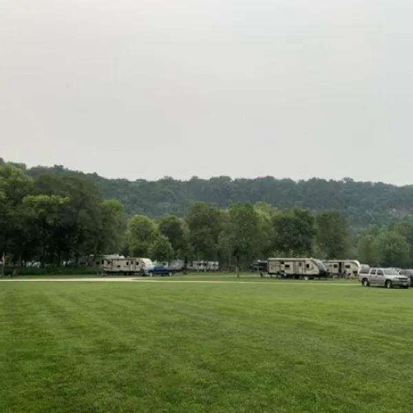 eagle-cliff-campground-and-lodging-lanesboro-tnezf