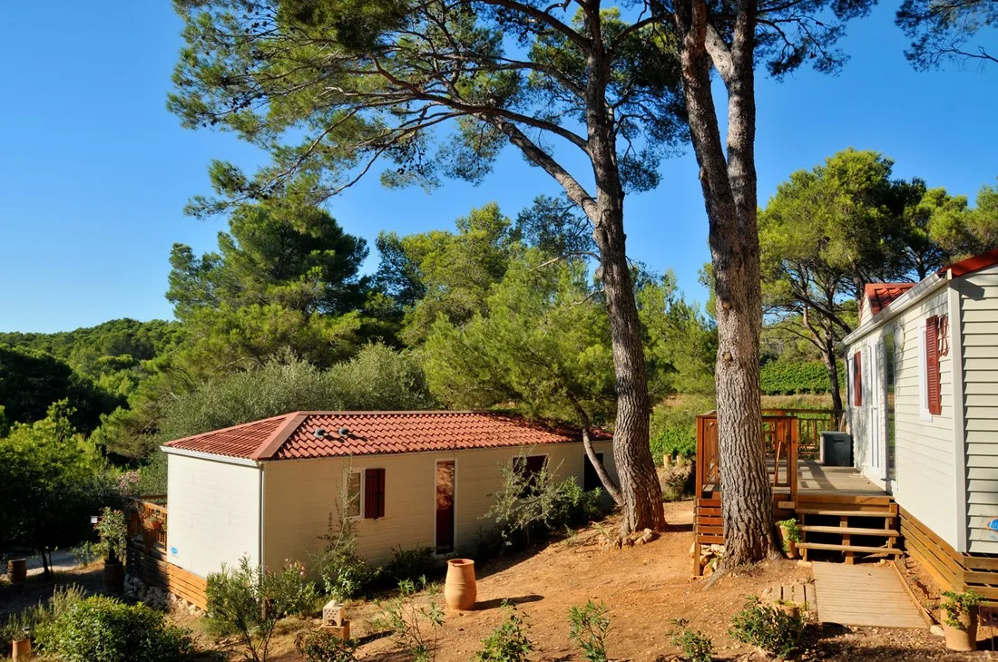 residentiel-la-pinede-castelnau-de-guers-xmrps