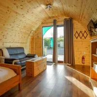 lady-heyes-touring-caravan-park-frodsham-9j2zf