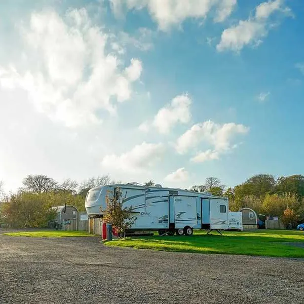 lady-heyes-touring-caravan-park-frodsham-dmbgi