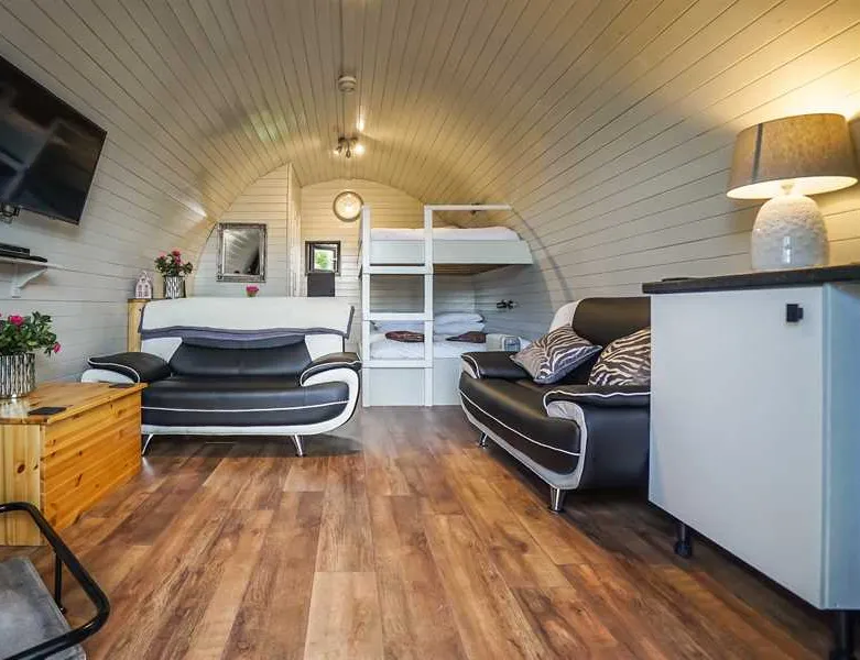 lady-heyes-touring-caravan-park-frodsham-xqfai