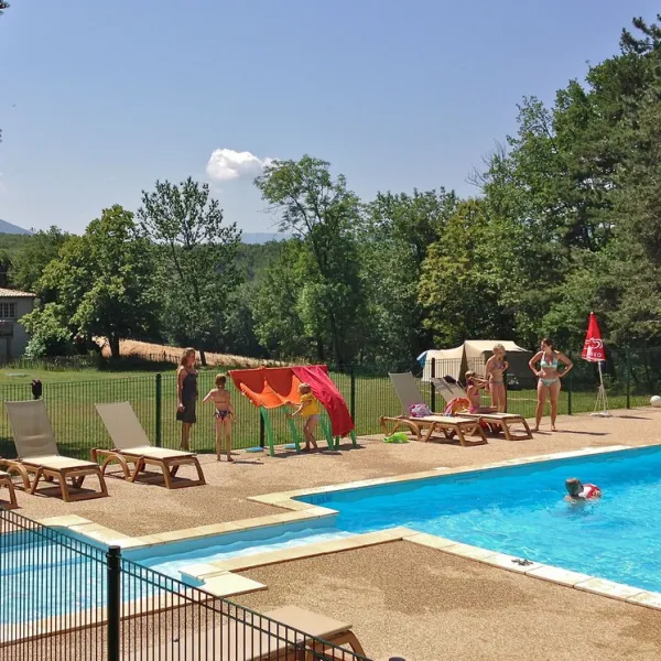 le-grand-bois-bb-le-poet-celard-oeu6l