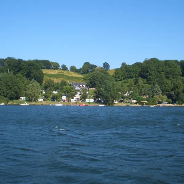 beau-rivage-salles-curan-aveyron-kjdur