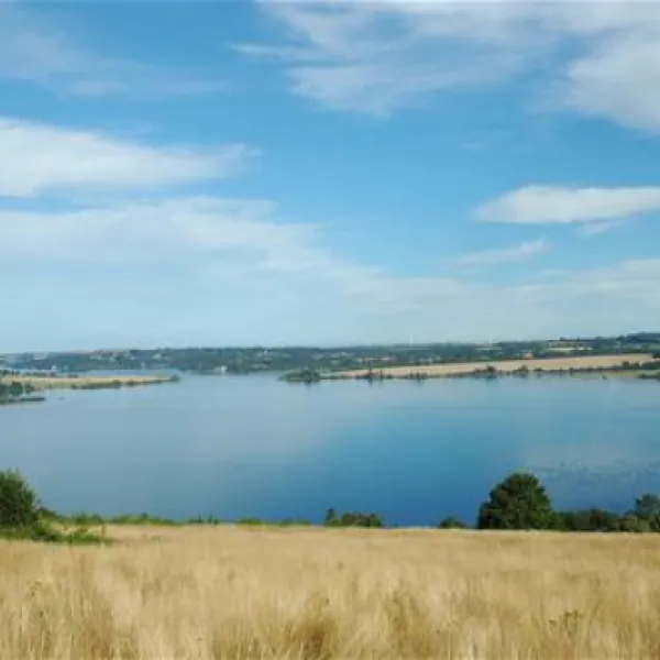 beau-rivage-salles-curan-aveyron-lz2ta