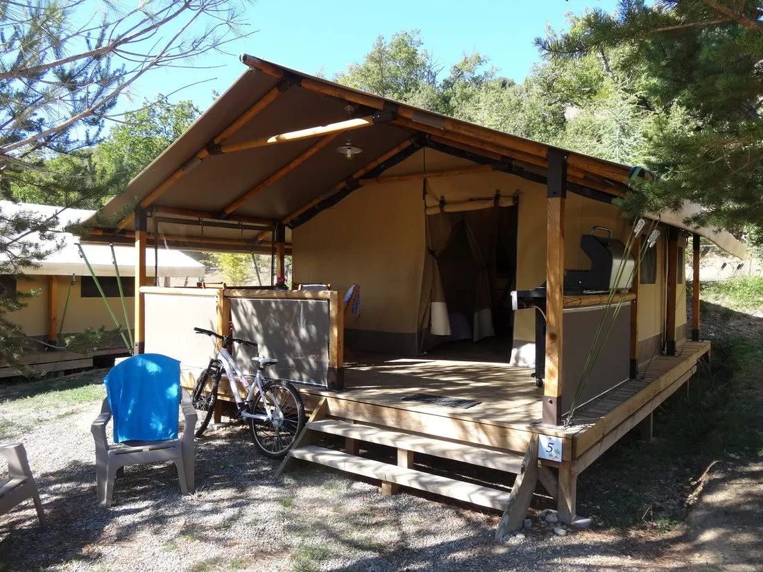 la-beaume-esparron-de-verdon-9kflv