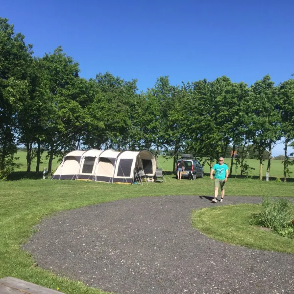 minicamping-het-zwerversnest-bantega-acrzq