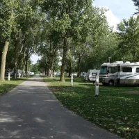 covered-wagon-camp-resort-ottawa-lake-cishw
