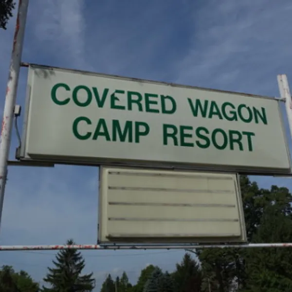 covered-wagon-camp-resort-ottawa-lake-ndiie