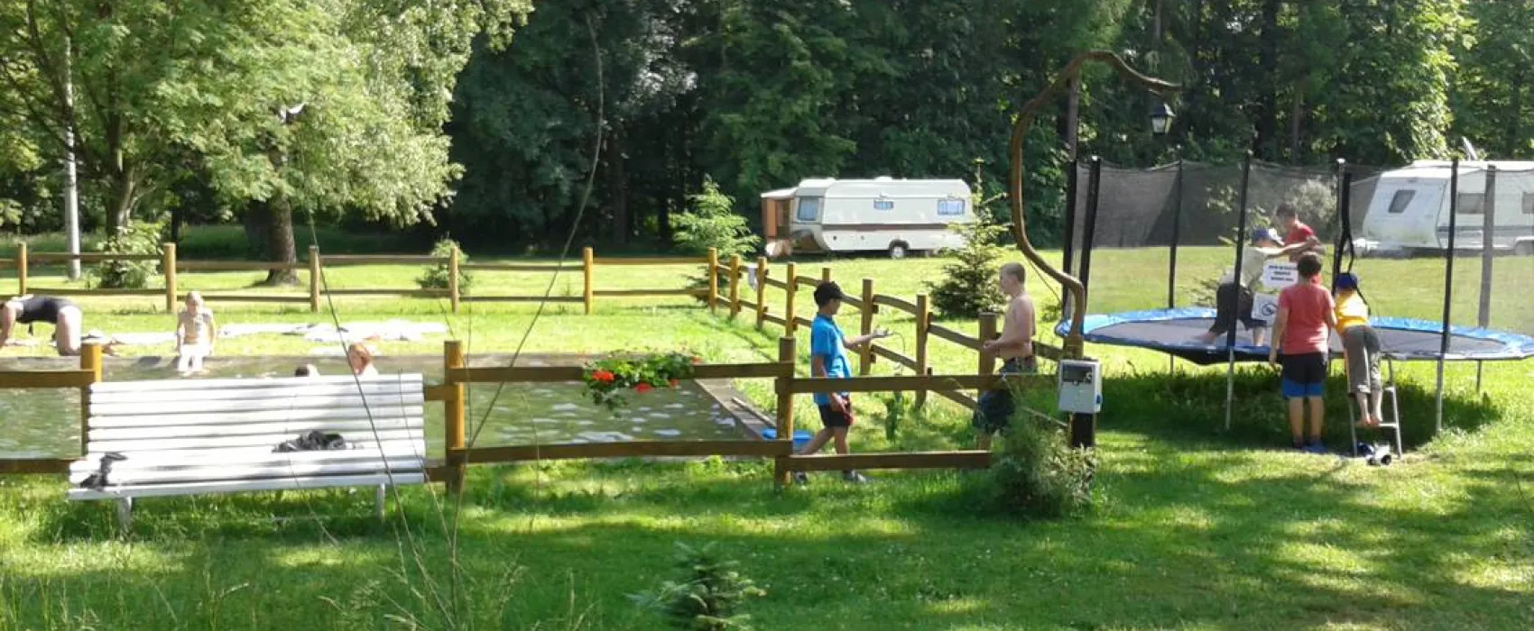 Camp pod kaštany
