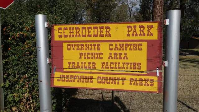 schroeder-park-campground-grants-pass-dnlma