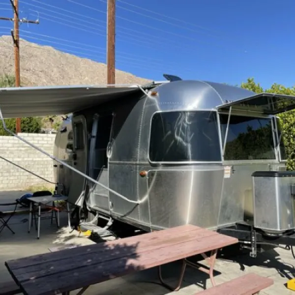 happy-traveler-rv-park-palm-springs-d6ka8