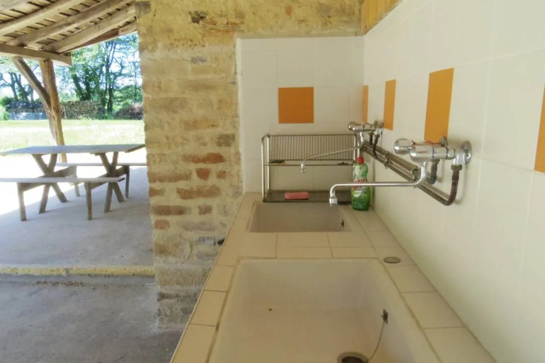 camping-aire-naturelle-de-chatard-louis-viriat-1tyfk