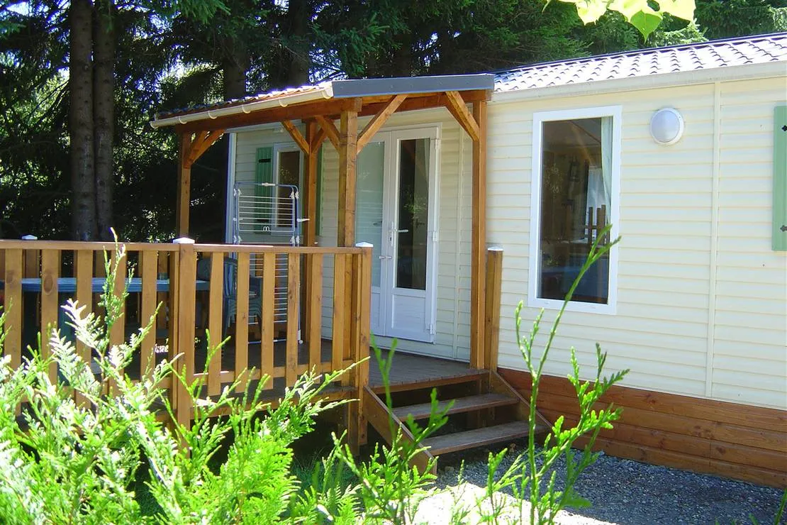 camping-du-bois-de-graviere-besse-sainte-anastaise-qjsl5