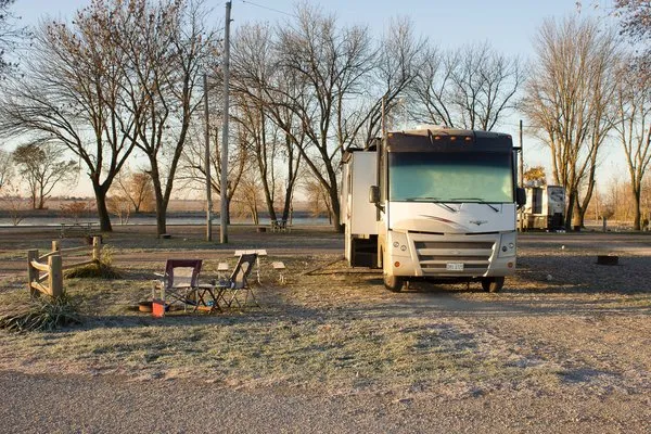d-w-lake-camping-rv-park-champaign-mabjh