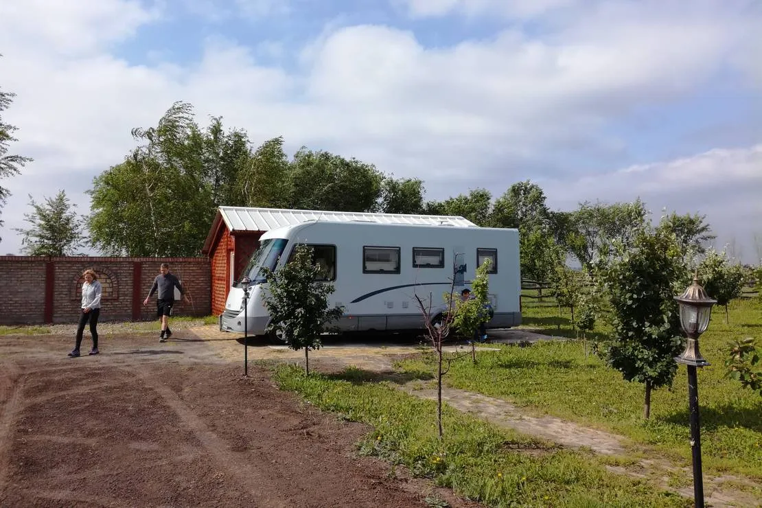 salas-farma-47-cenej-novi-sad-barey
