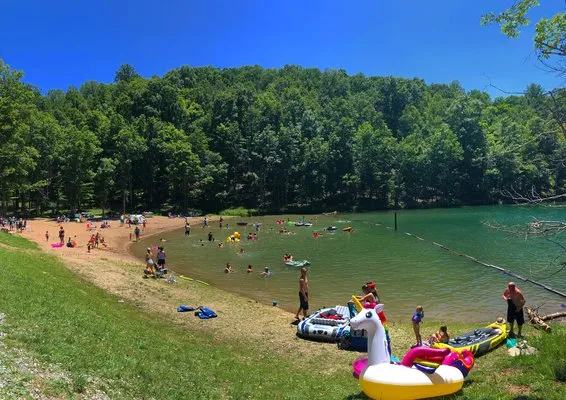 mountain-lake-campground-cabins-summersville-rlo6o