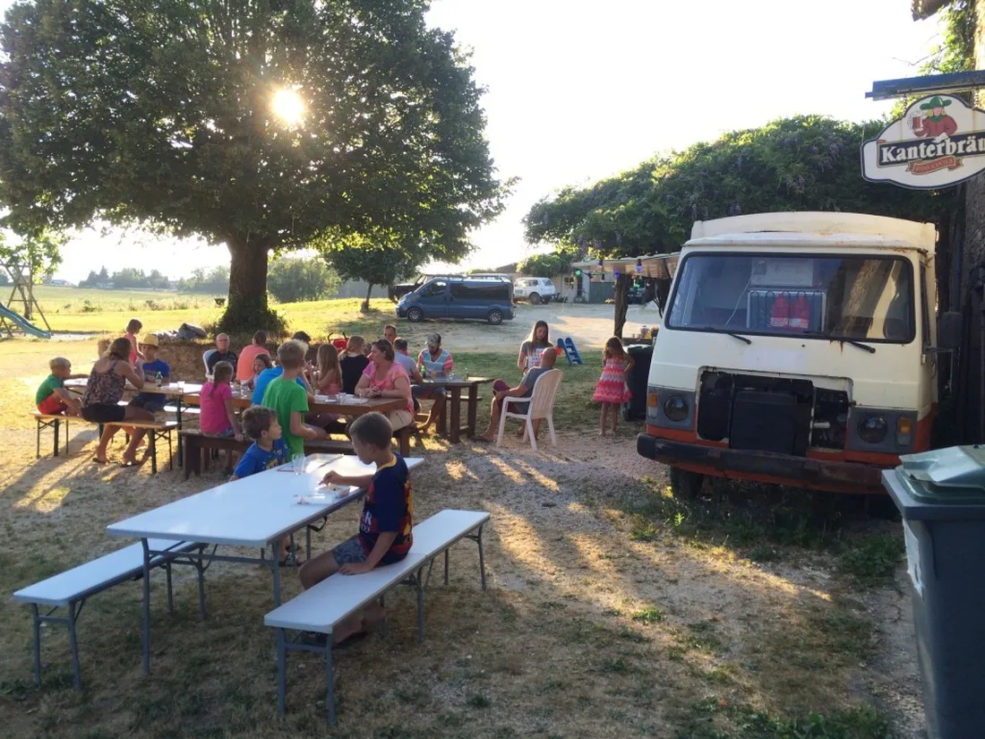 vaures-st-saud-dordogne-rj5ta