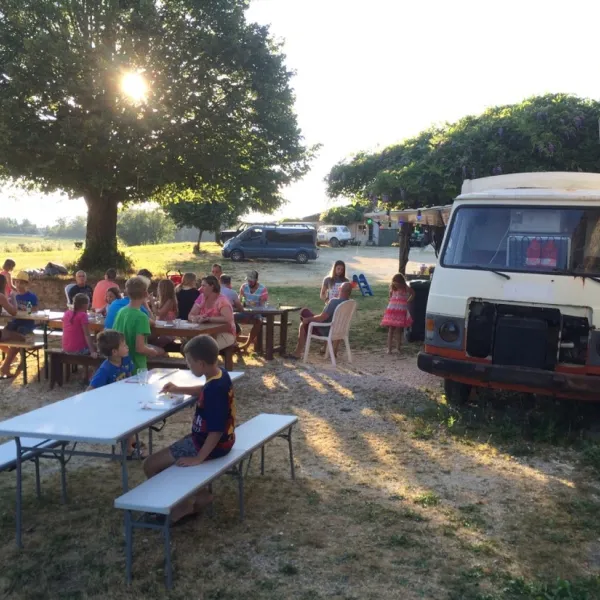 vaures-st-saud-dordogne-rj5ta