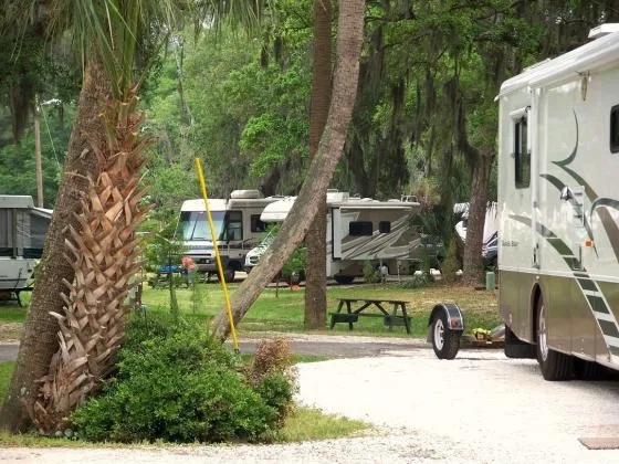 rivers-end-campground-tybee-island-v1raq