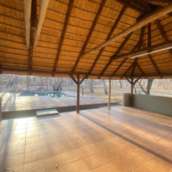 luxury-tents-at-kigeni-on-route-to-ellisras-rhenosterfontein-kjvwv