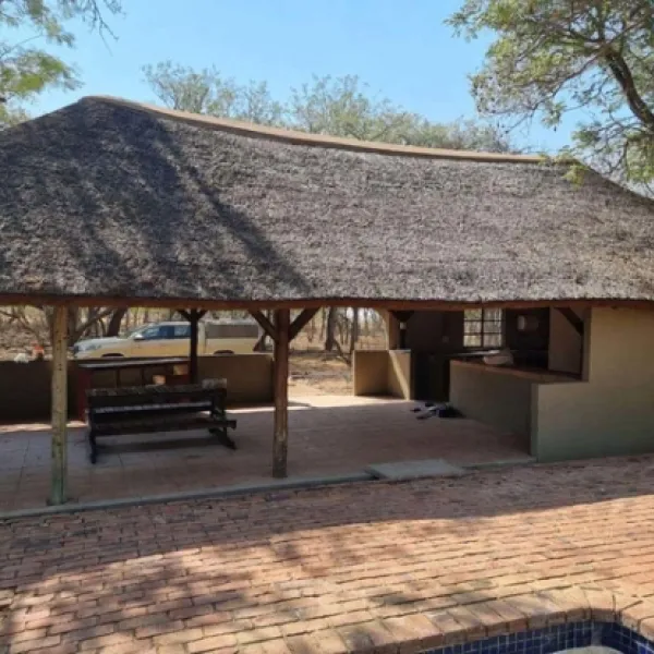 luxury-tents-at-kigeni-on-route-to-ellisras-rhenosterfontein-mfqld