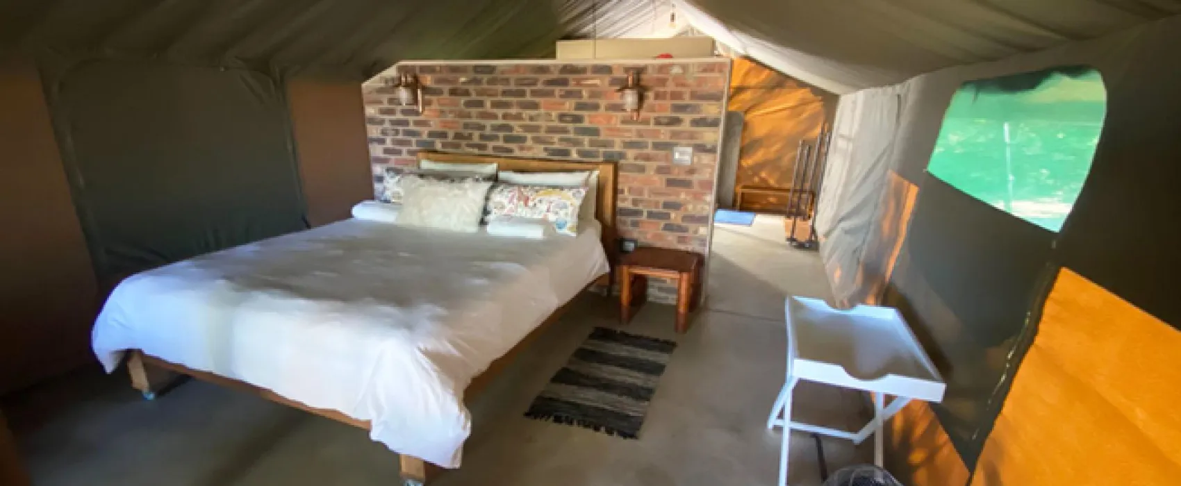 Luxury Tents at Kigeni