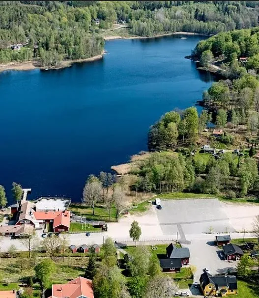 akulla-outdoor-resort-rolfstorp-deqed
