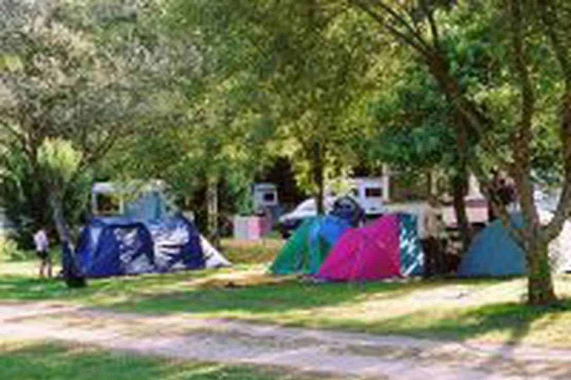 camping-municipal-de-la-vallee-de-lhyeres-carhaix-plouguer-whnhf