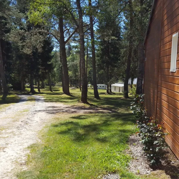 aux-portes-des-mille-sources-bugeat-cynxr