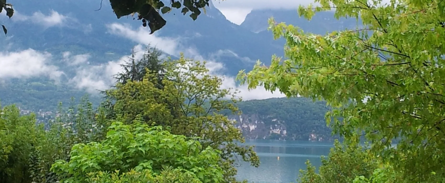 Au Coeur du Lac