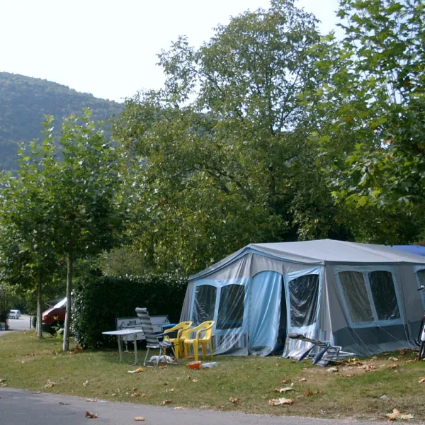 au-coeur-du-lac-sevrier-haute-savoie-hbl1t