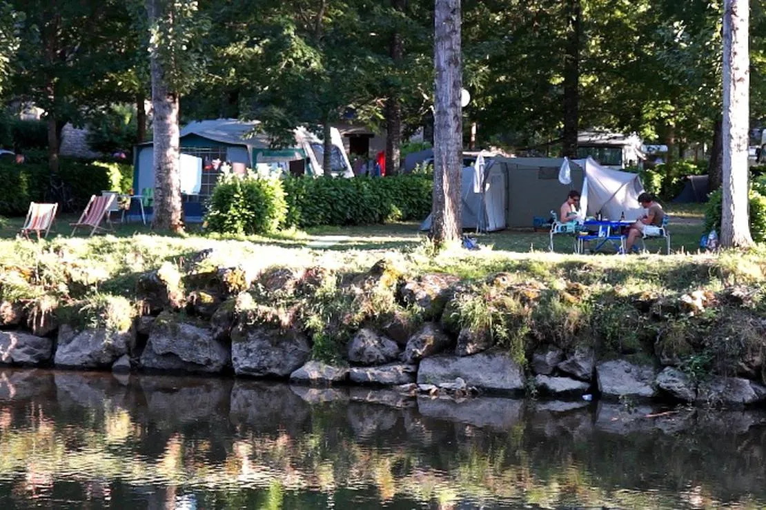 camping-paisserou-najac-bvlgb