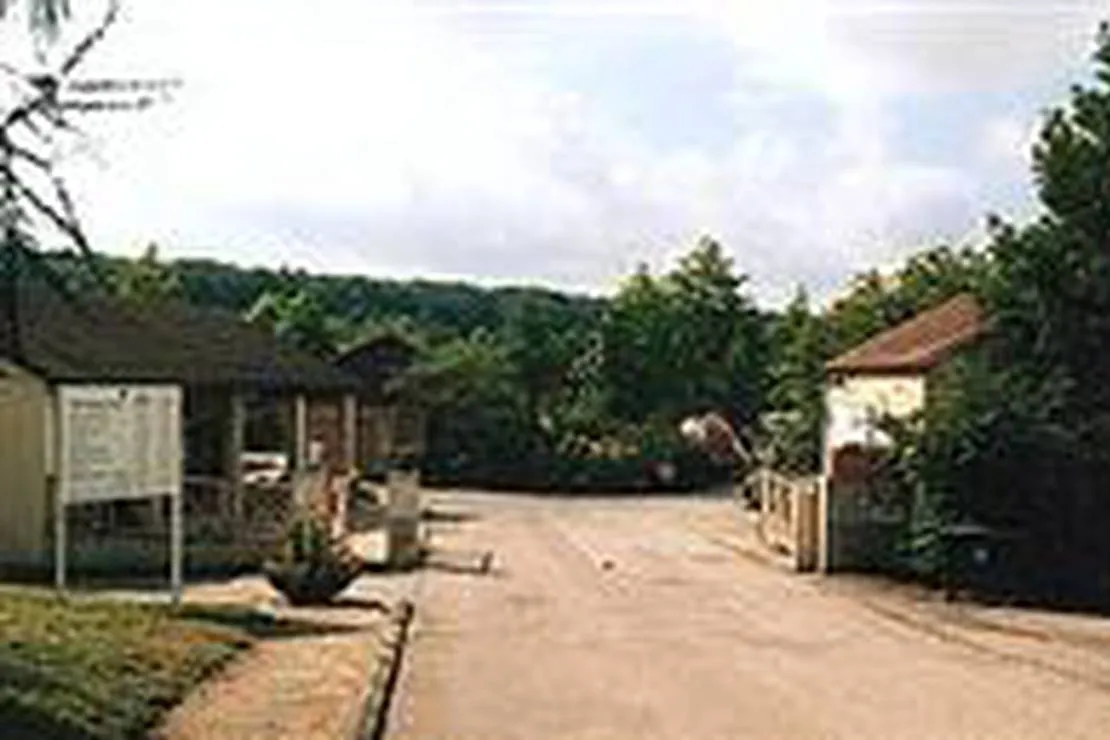 camping-municipal-duzurat-limoges-8reht