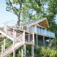 oaklands-glamping-and-treehouse-welshpool-2zlgk