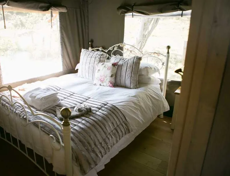 oaklands-glamping-and-treehouse-welshpool-7eozy