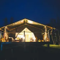 oaklands-glamping-and-treehouse-welshpool-hgsyr