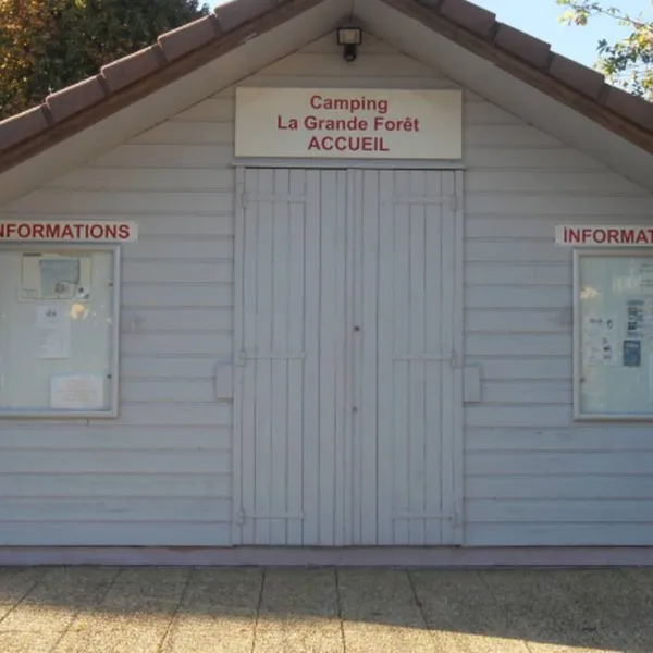 camping-municipal-de-la-grande-foret-st-etienne-de-crossey-0xkw1